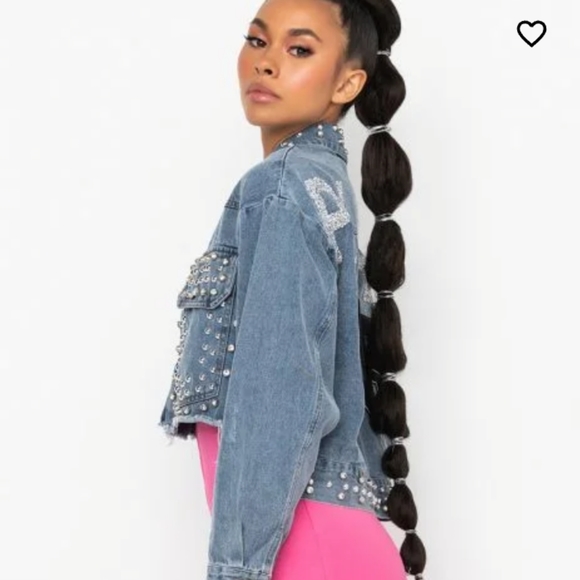 Applique cropped denim jacket - Picture 3 of 3